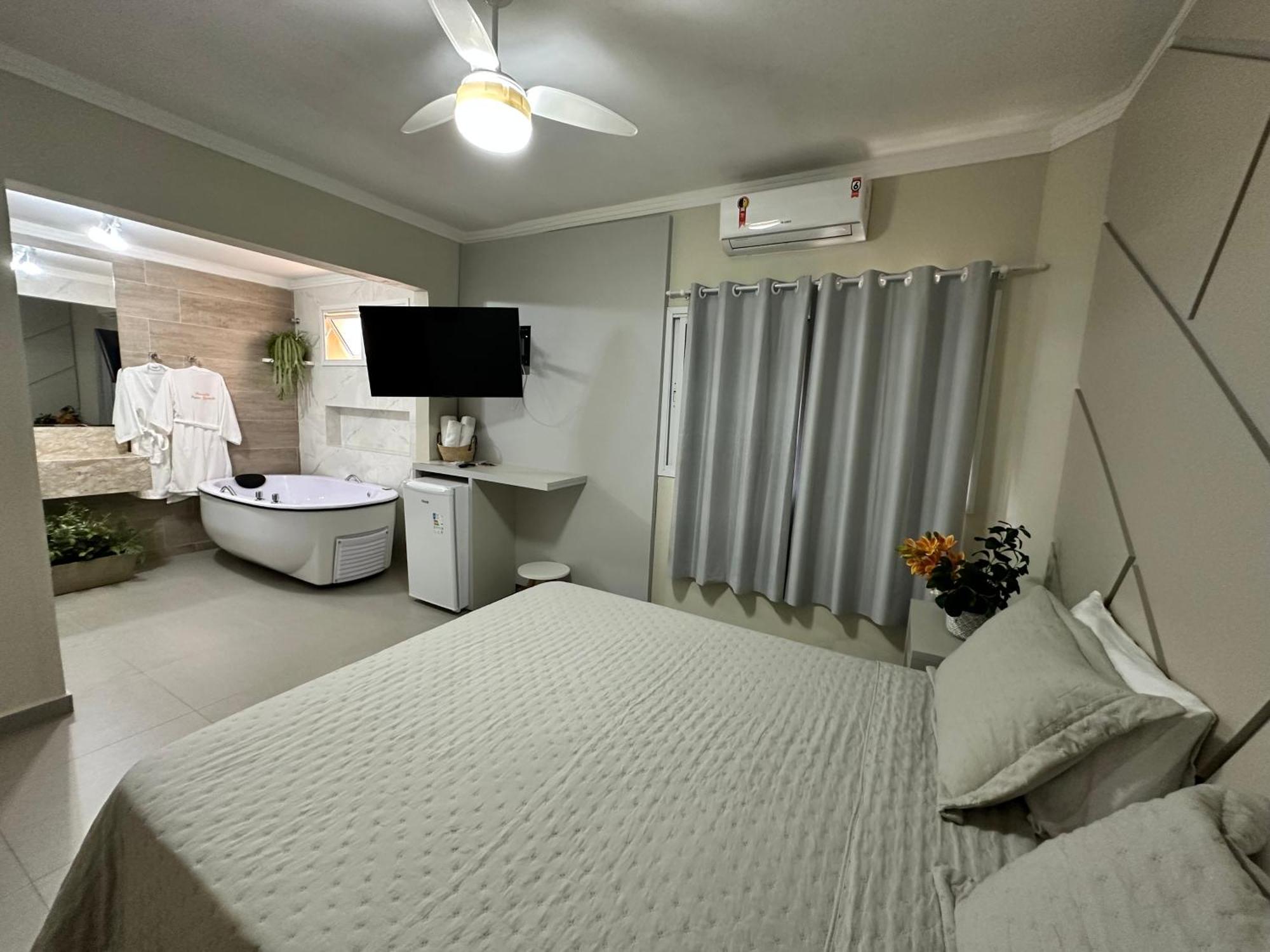 Pousada Praia Grande ウバトゥバ エクステリア 写真